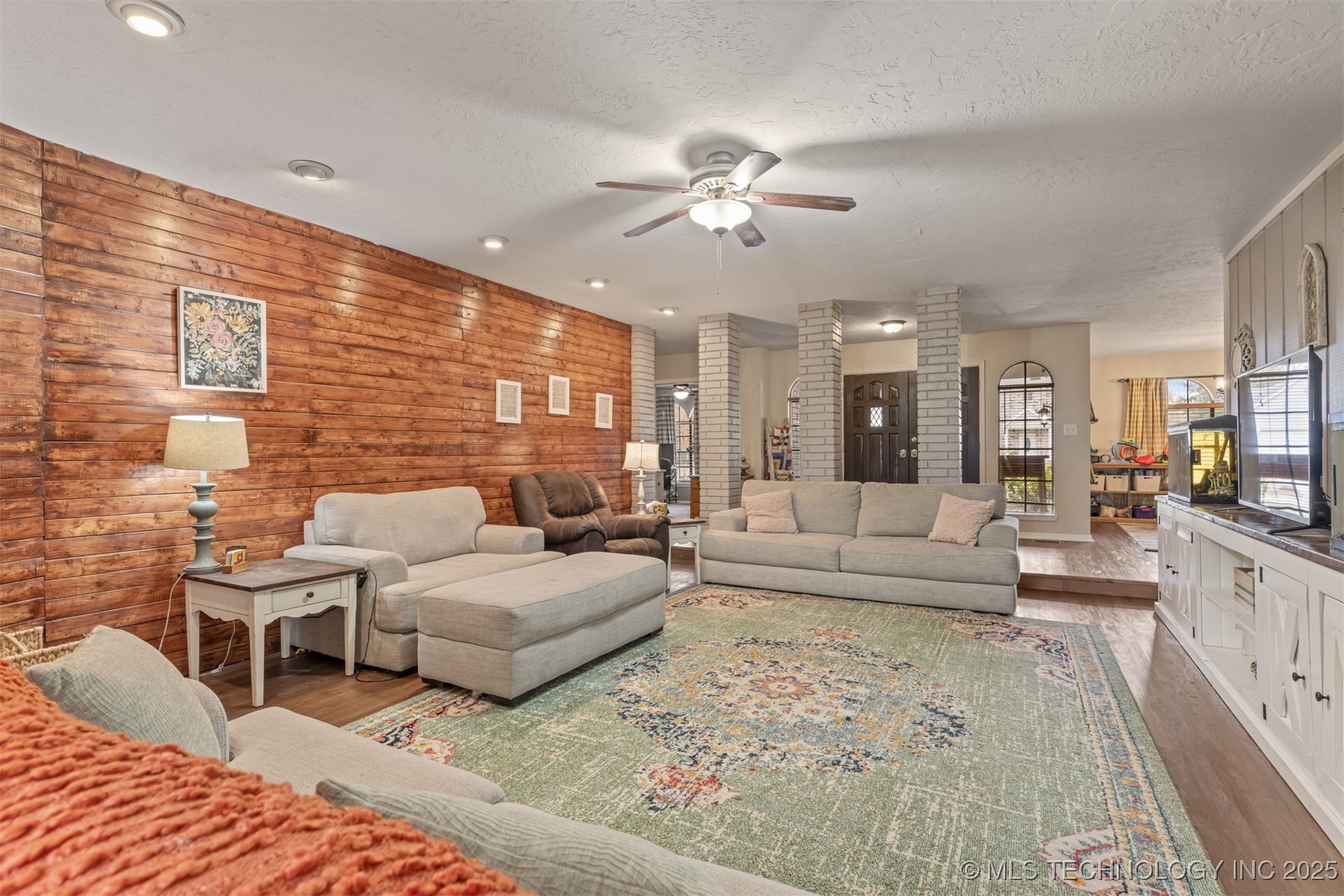 1413 W Ocala Street Property Photo 12