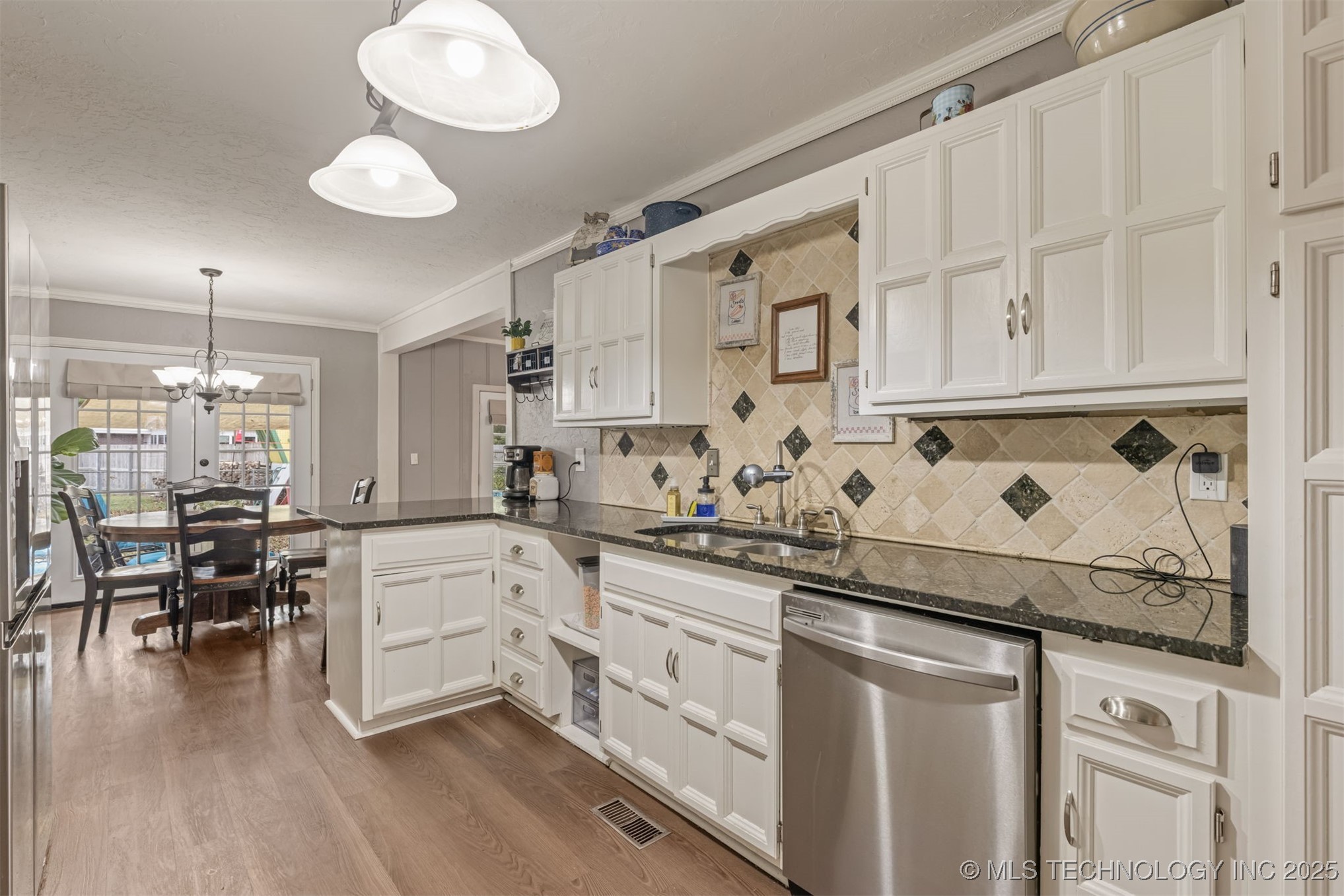 1413 W Ocala Street Property Photo 16