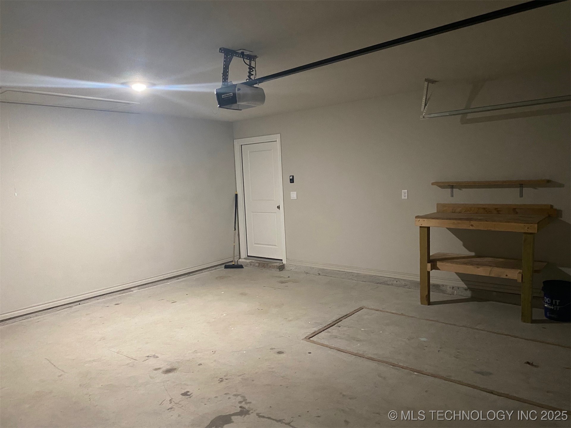 7122 E 155th Place S Property Photo 12