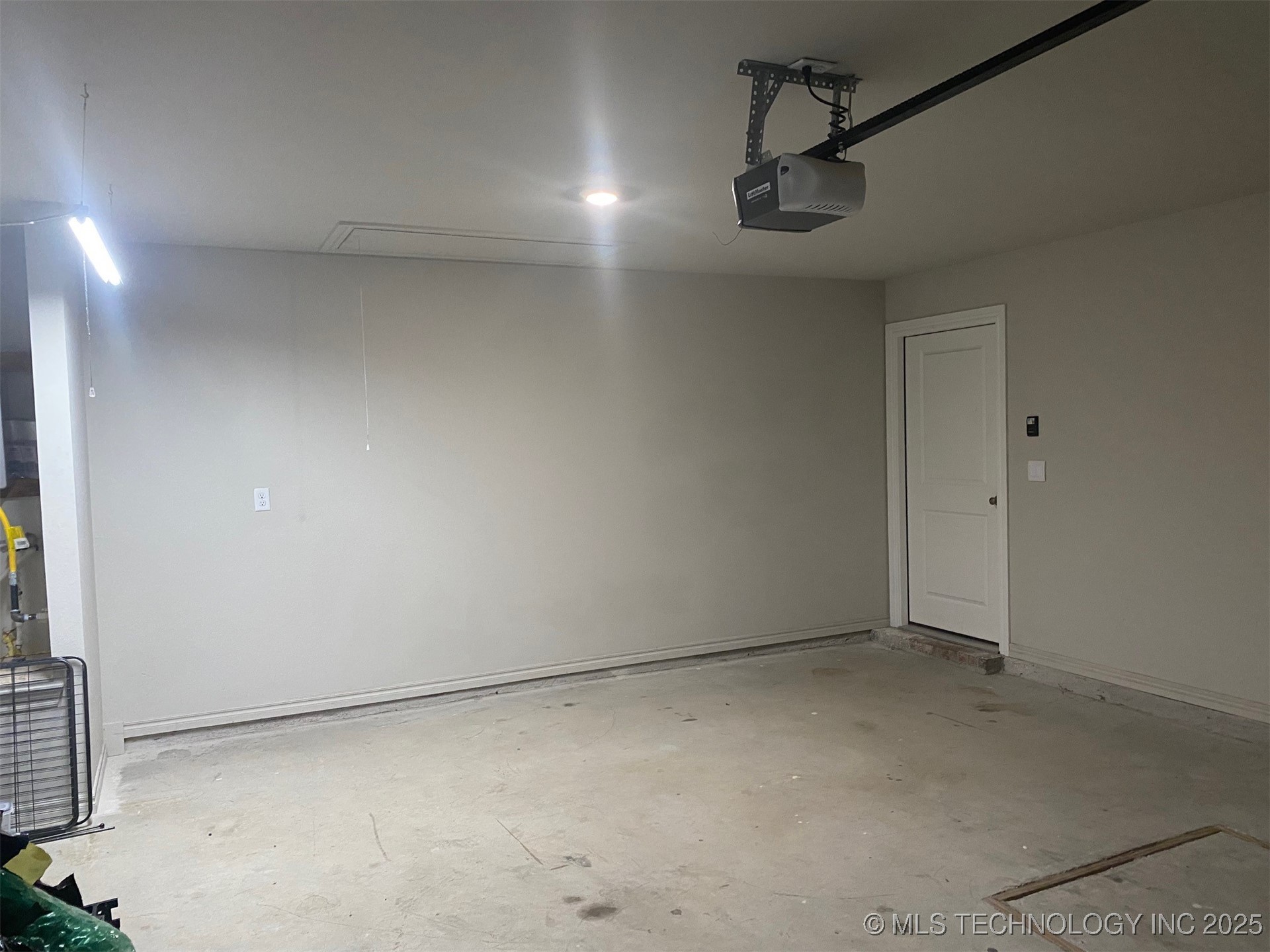 7122 E 155th Place S Property Photo 19