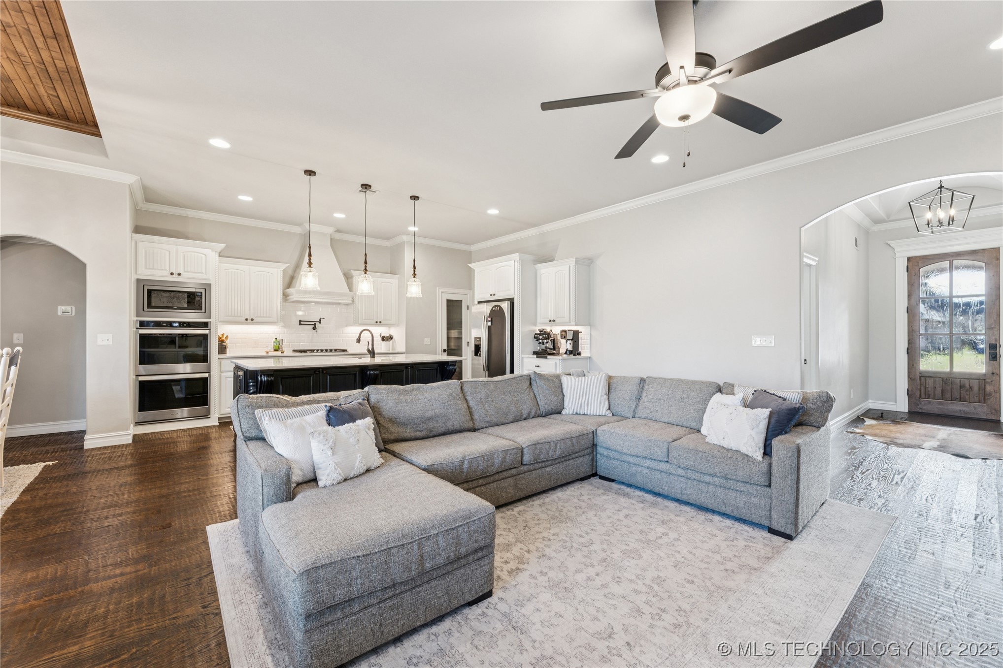 2920 E Portland Place Property Photo 11