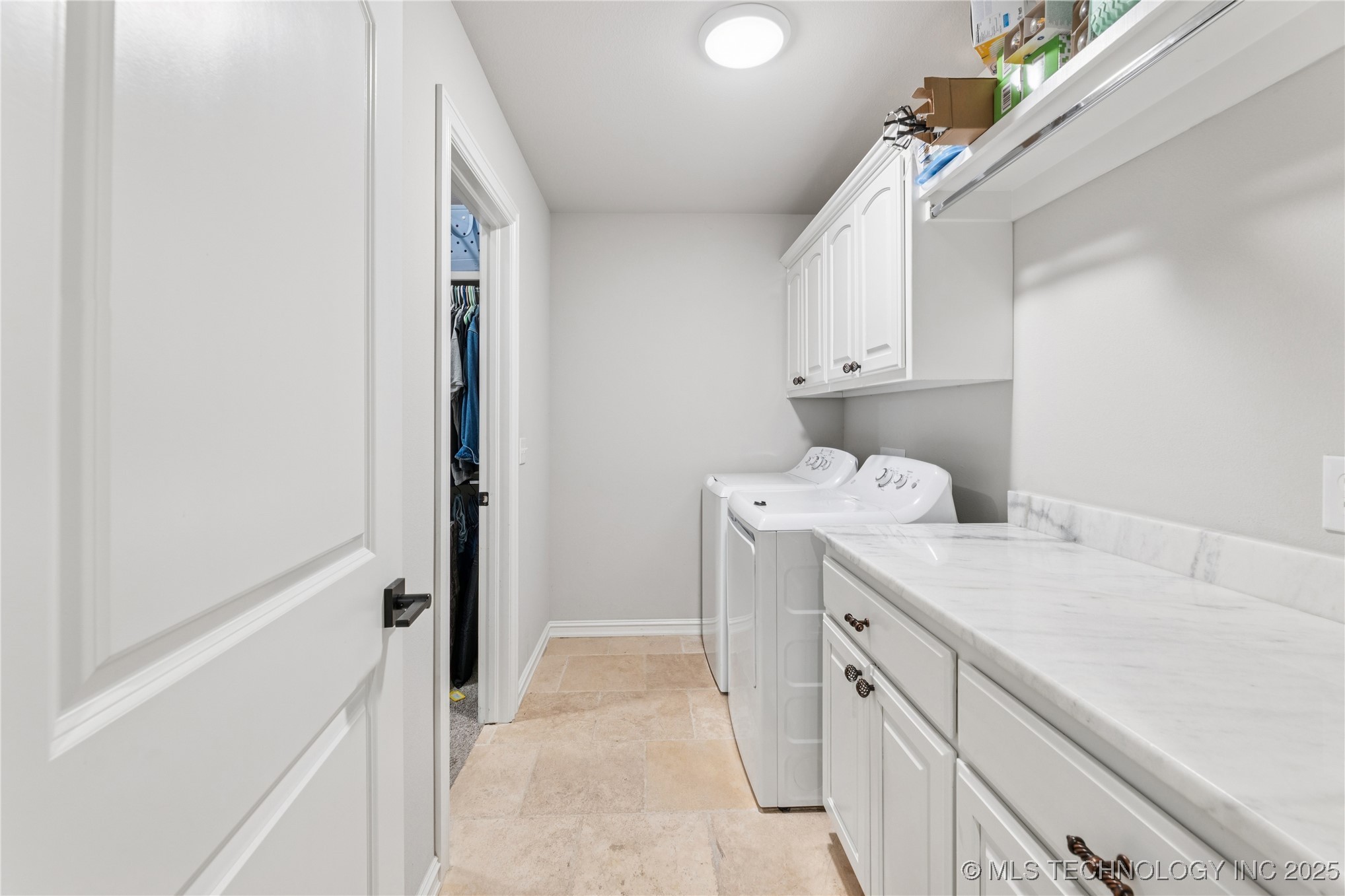 2920 E Portland Place Property Photo 28