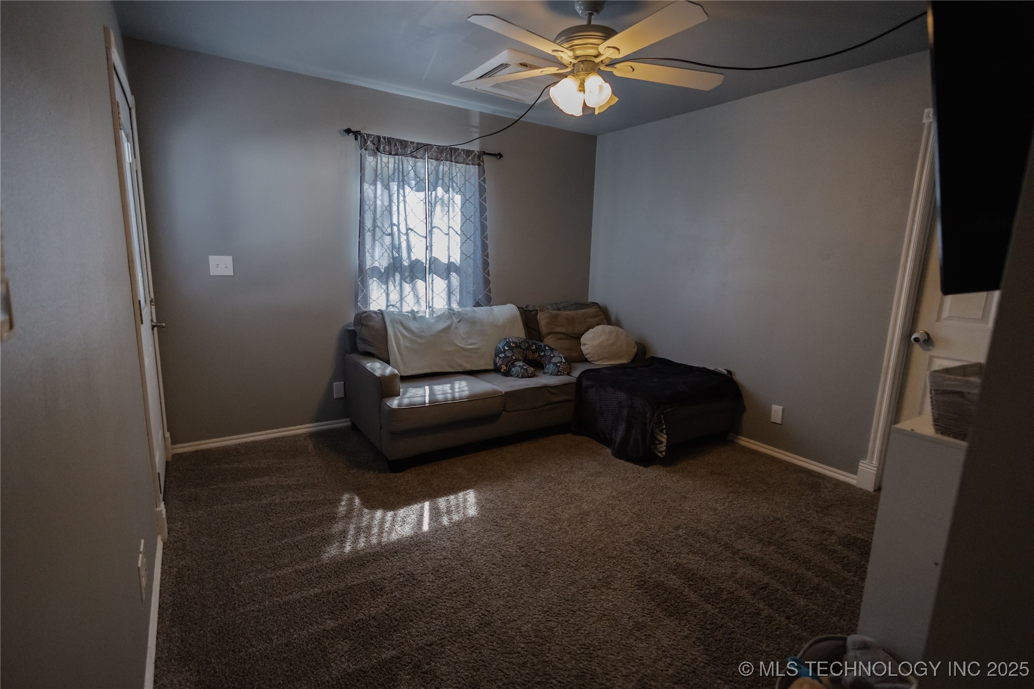 213 E Sunday Avenue Property Photo 17