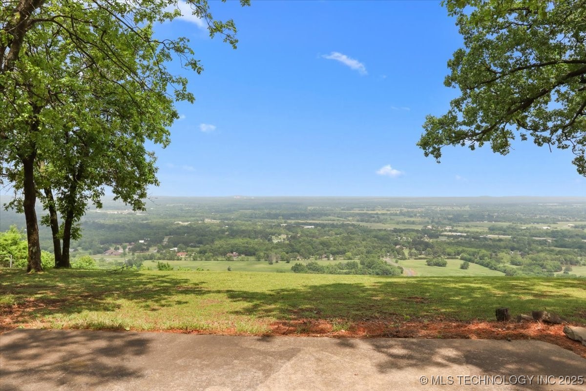 3900 Wylie Road Property Photo 12