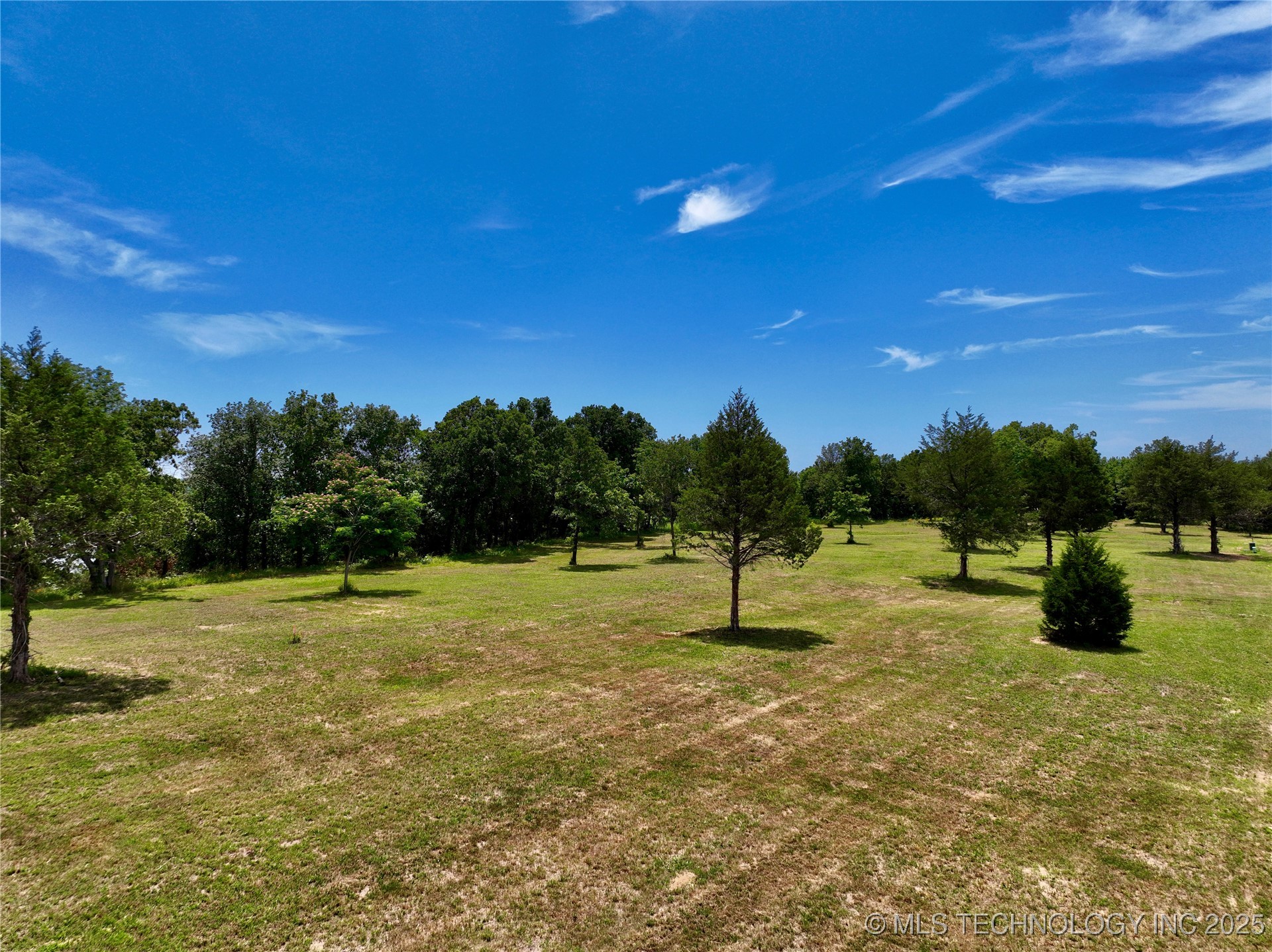 16 Kathy Lane Property Photo 22