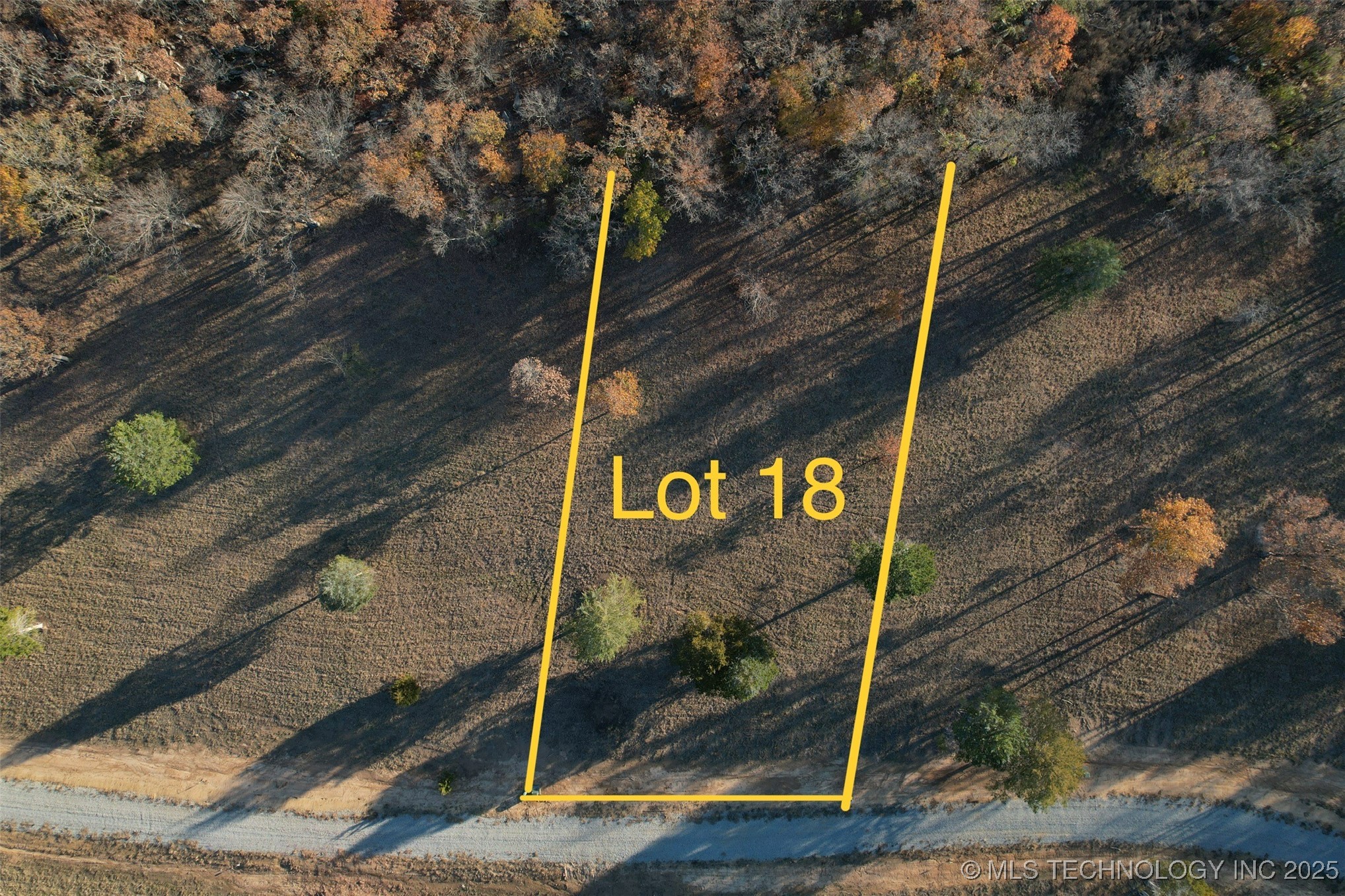 18 Kathy Lane Property Photo 2