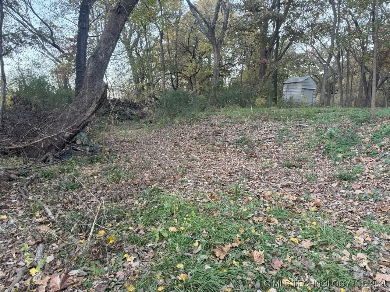 501 Lee Property Photo 6