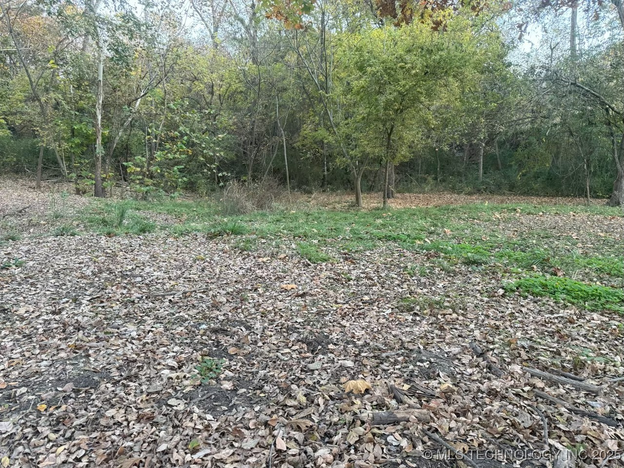 501 Lee Property Photo 8