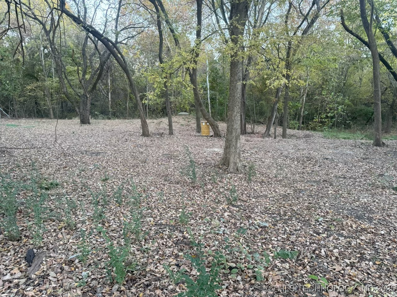 501 Lee Property Photo 9