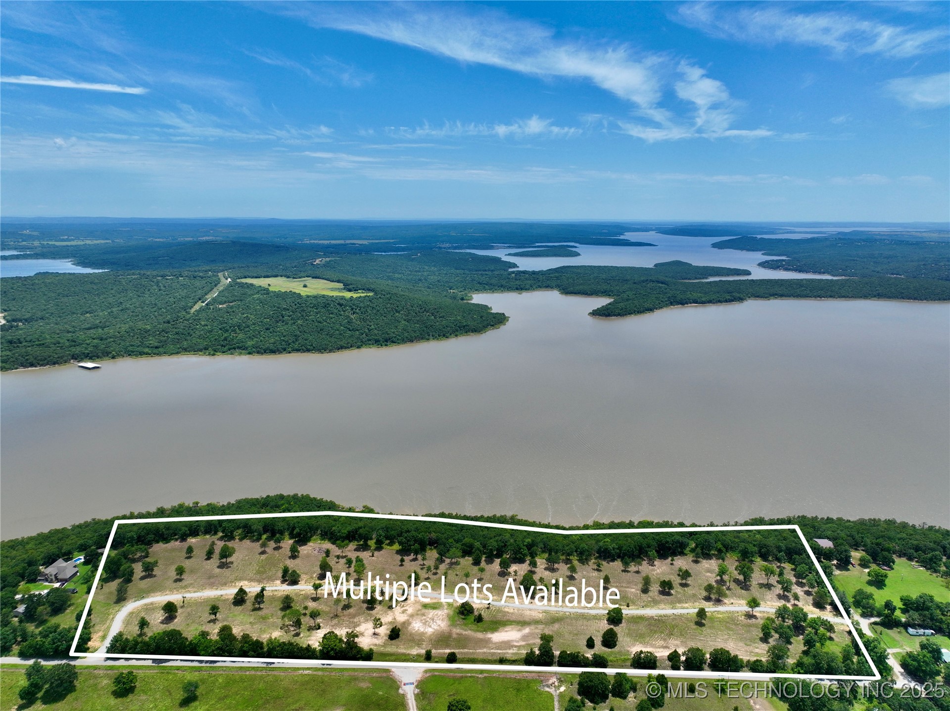 19 Kathy Lane Property Photo 4