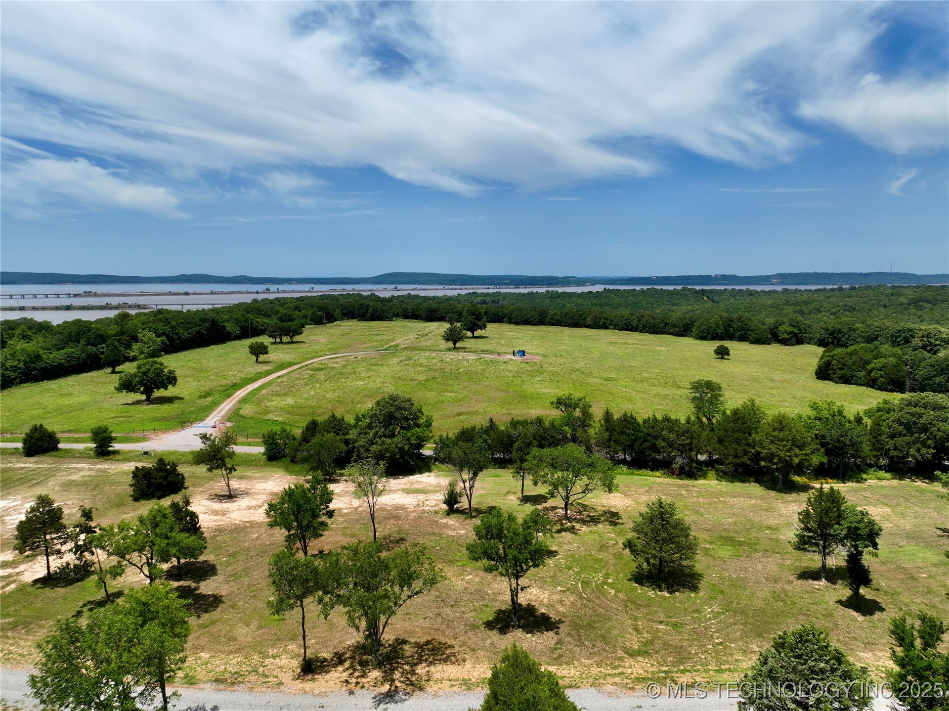 19 Kathy Lane Property Photo 38