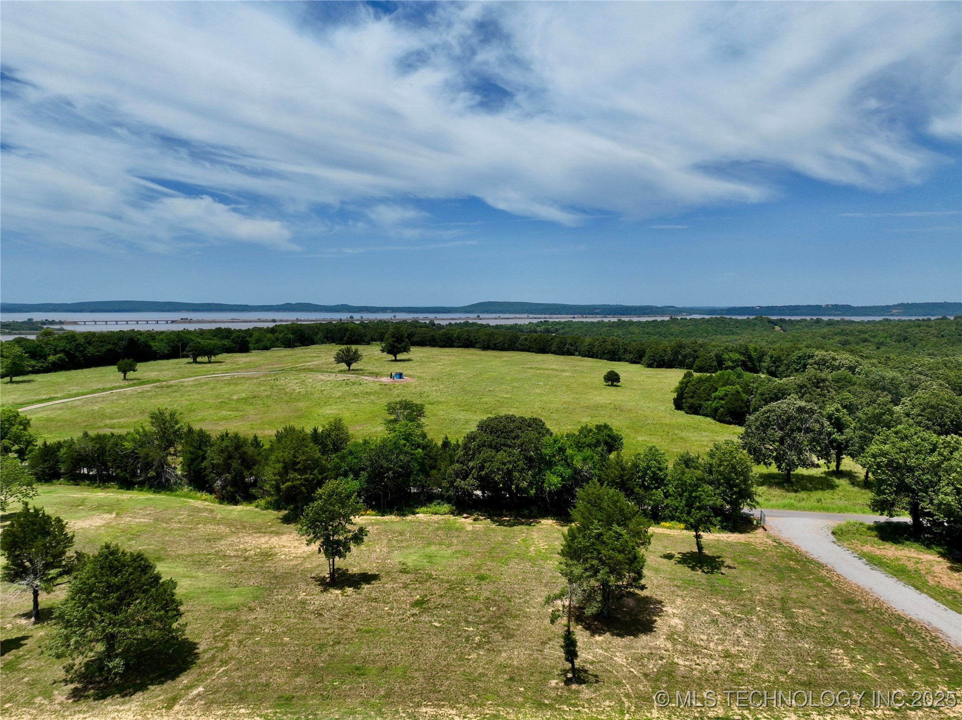 20 Kathy Lane Property Photo 34