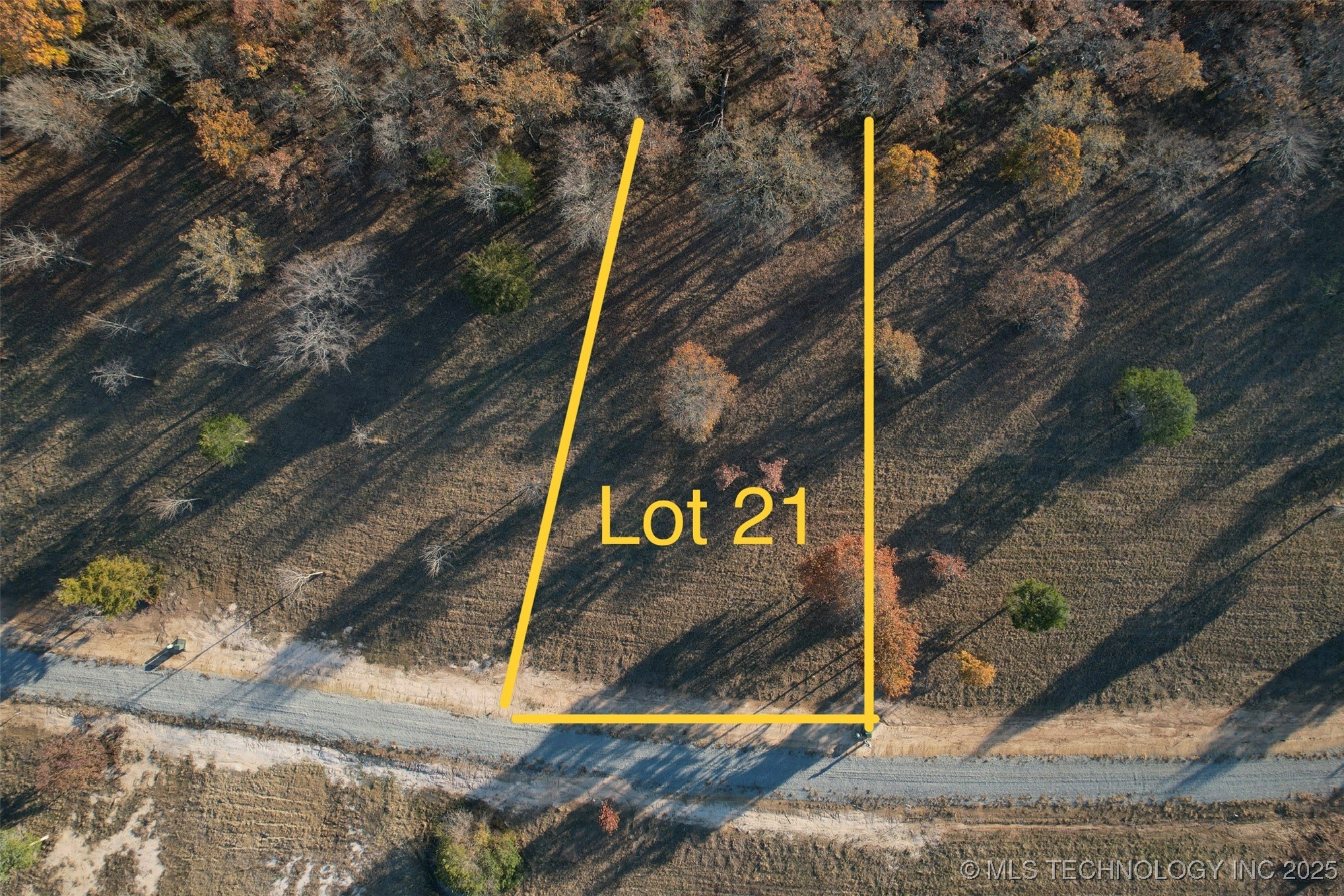 21 Kathy Lane Property Photo 2