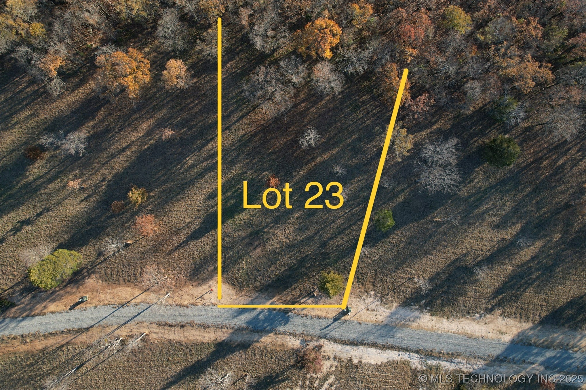 23 Kathy Lane Property Photo 2