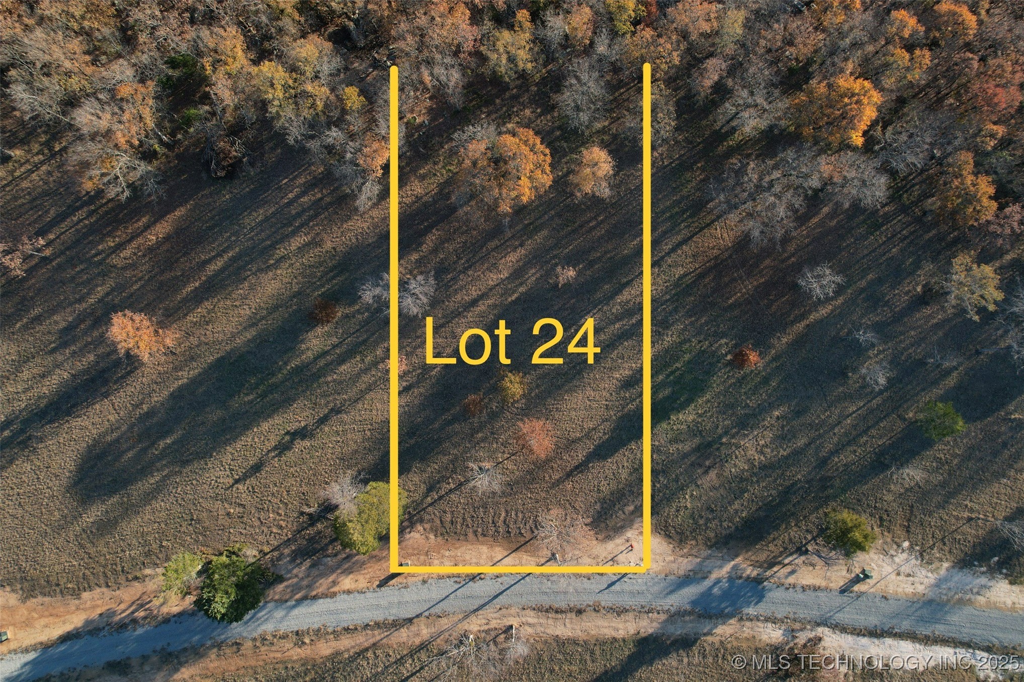 24 Kathy Lane Property Photo 2