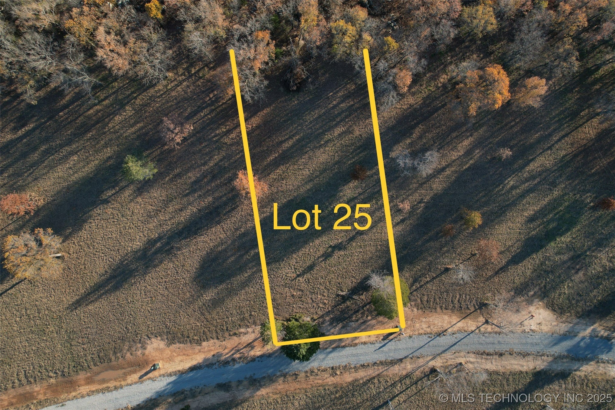 25 Kathy Lane Property Photo 2