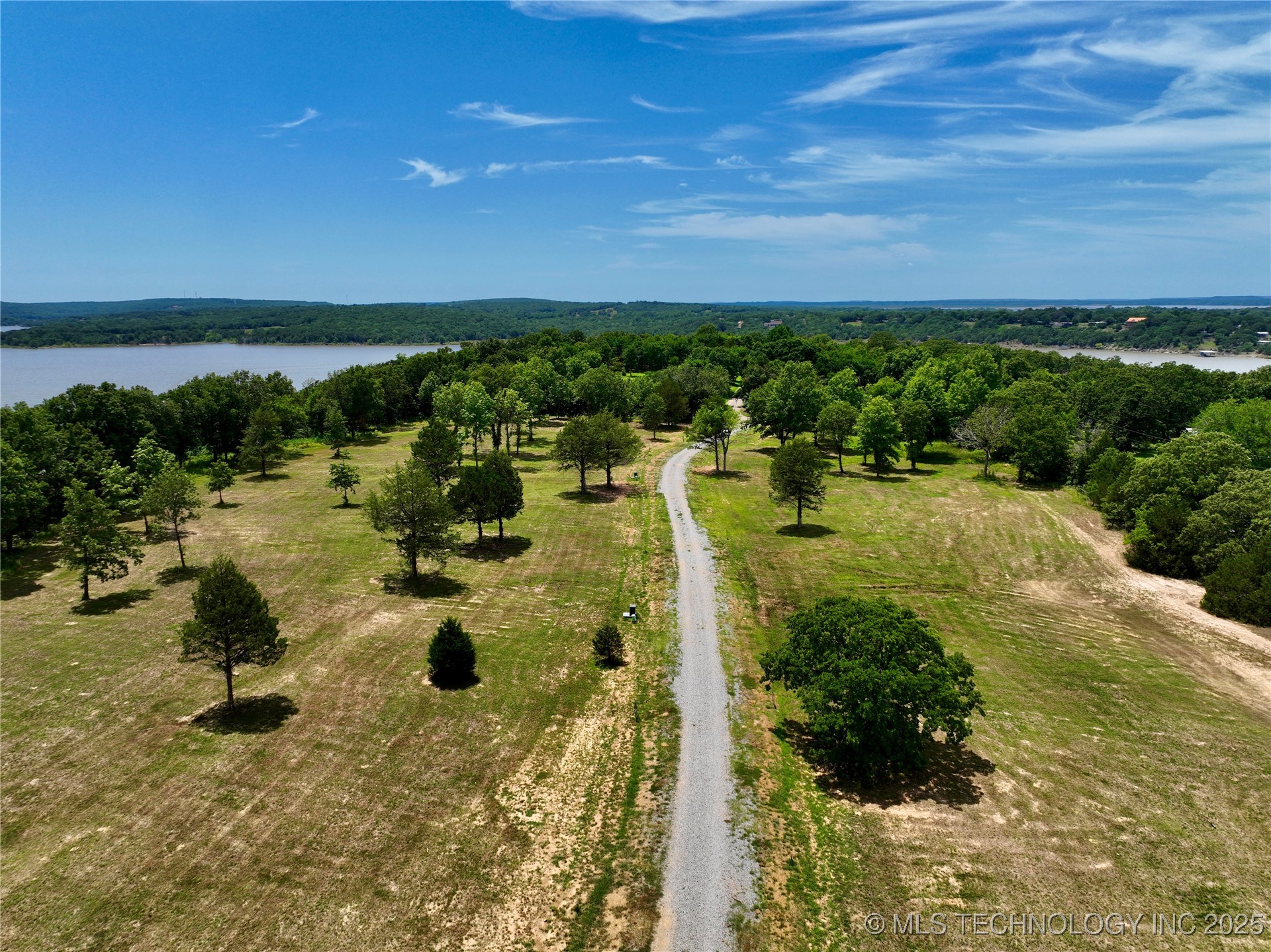 25 Kathy Lane Property Photo 24