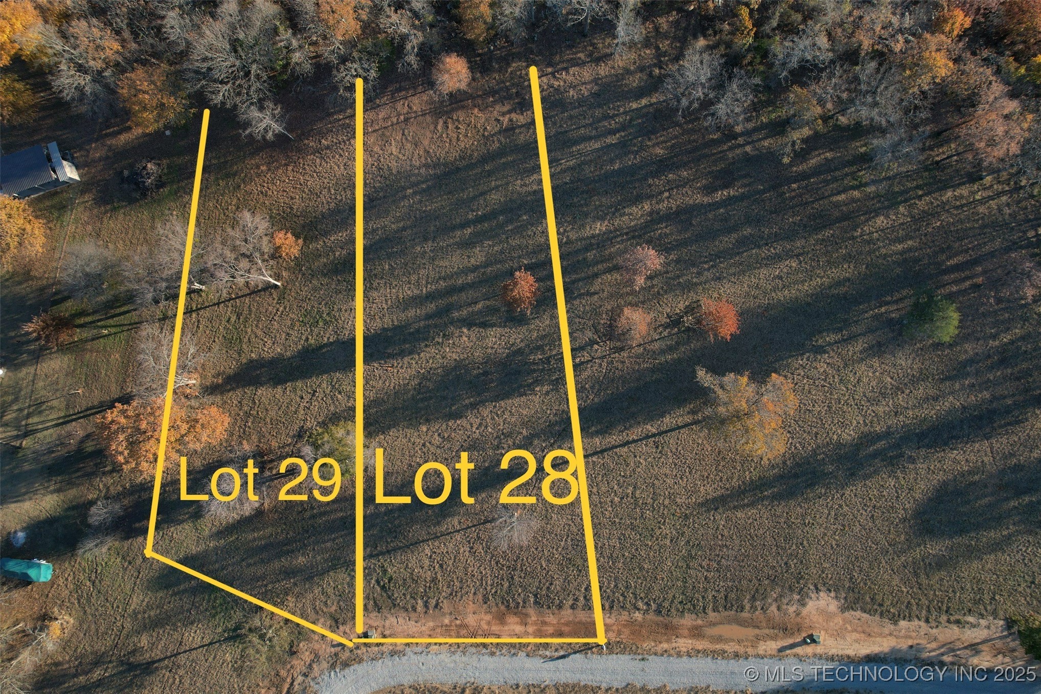 28 Kathy Lane Property Photo 2