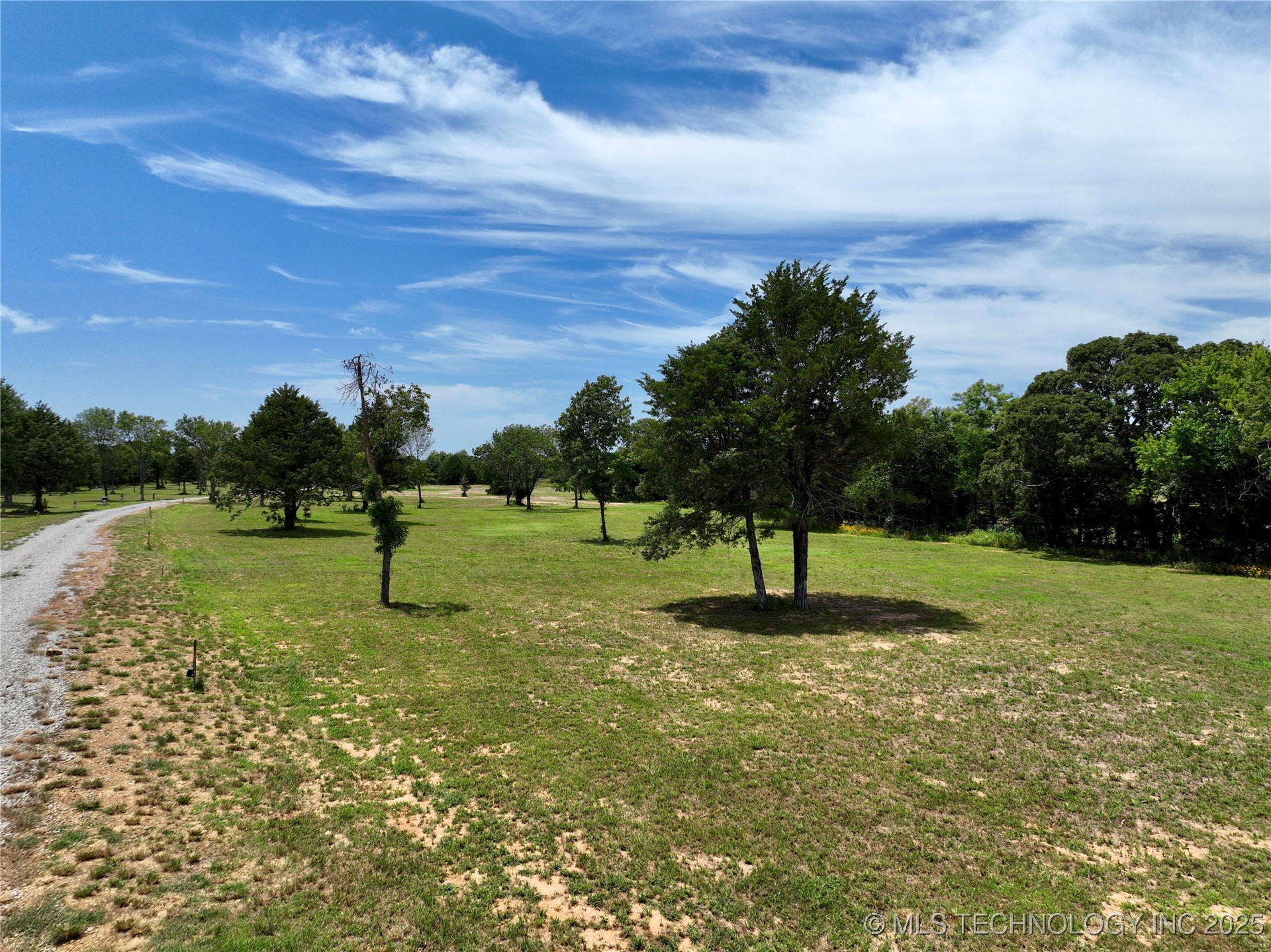 28 Kathy Lane Property Photo 11