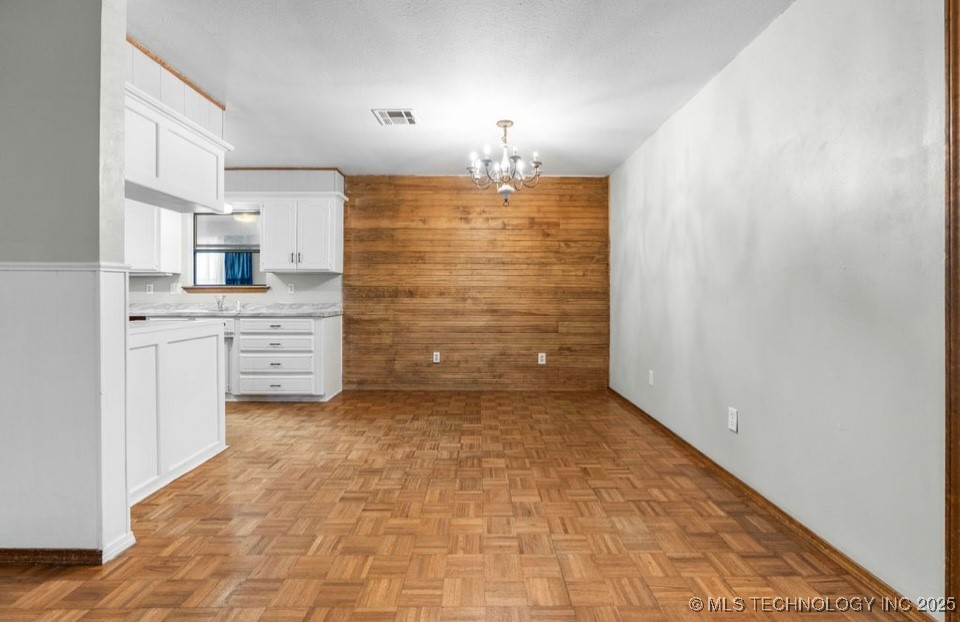 1977 Green Acres Property Photo 11