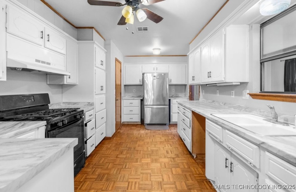 1977 Green Acres Property Photo 14