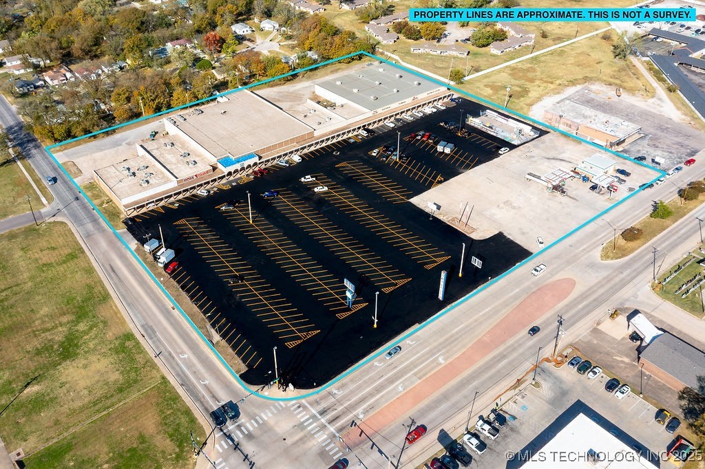 805 N Broadway Property Photo 1