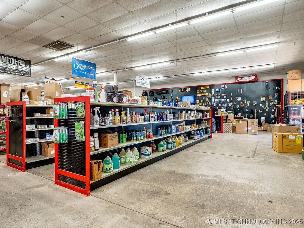 805 N Broadway Property Photo 18