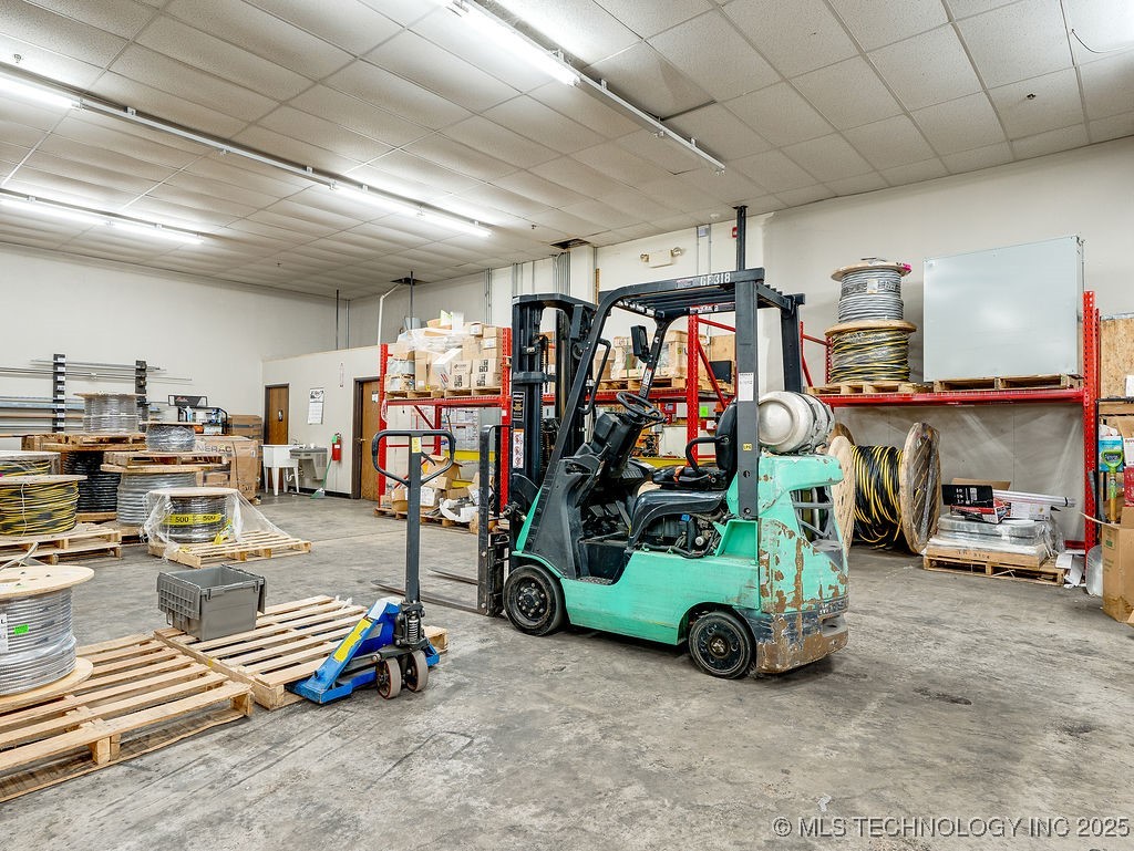 805 N Broadway Property Photo 19