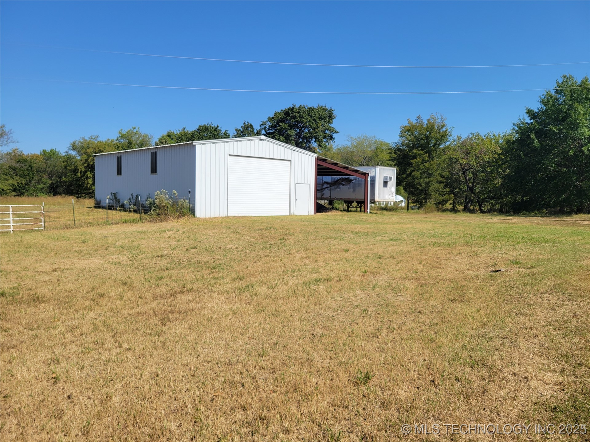 102 James Thomas Property Photo 8