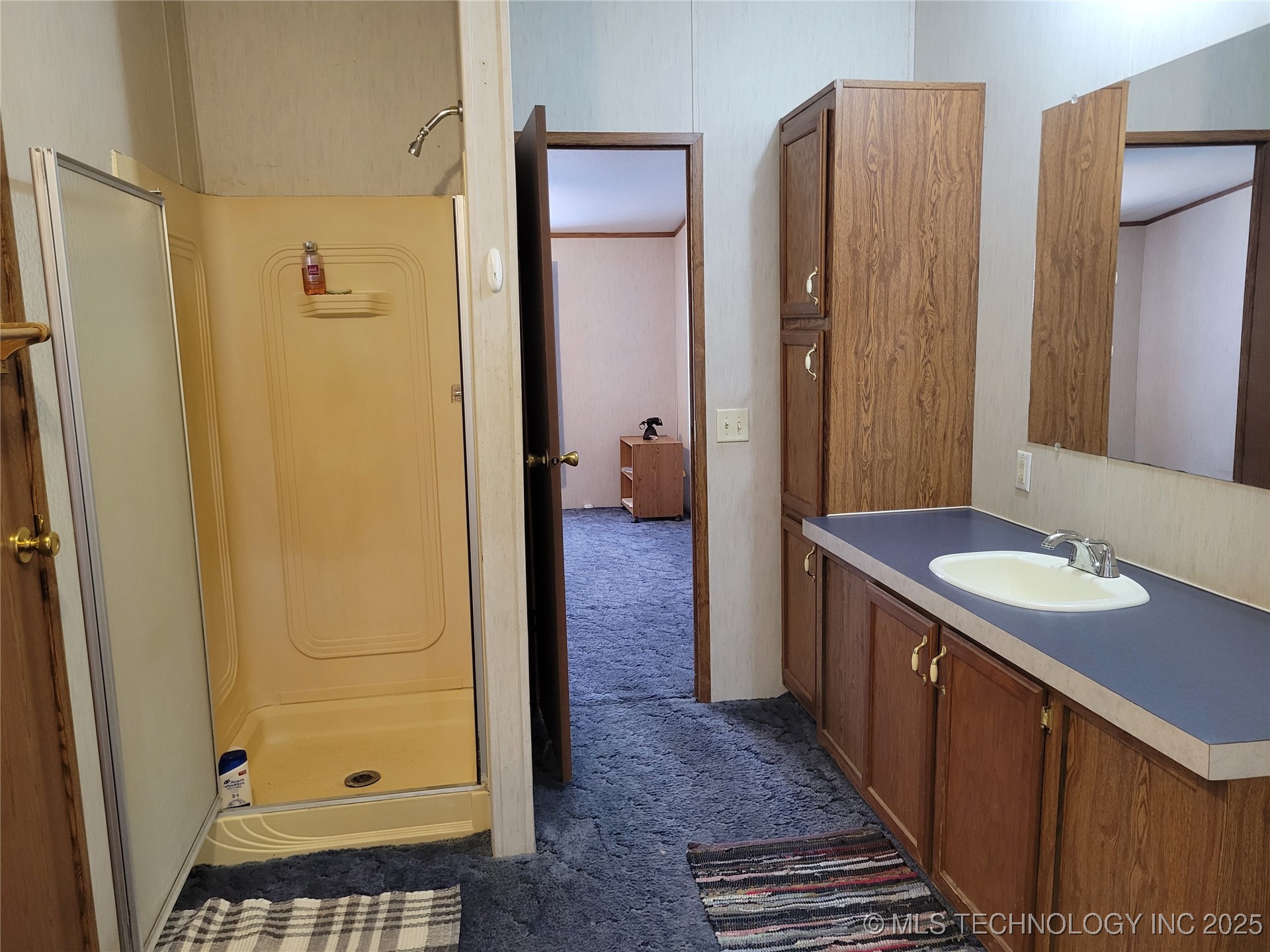 102 James Thomas Property Photo 25