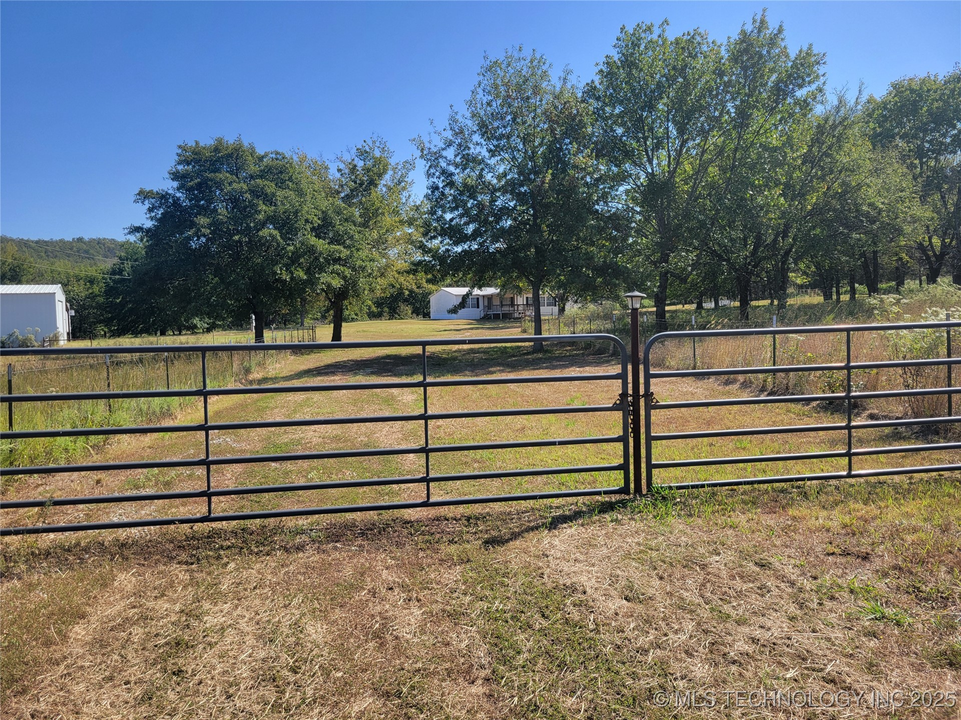 102 James Thomas Property Photo 35