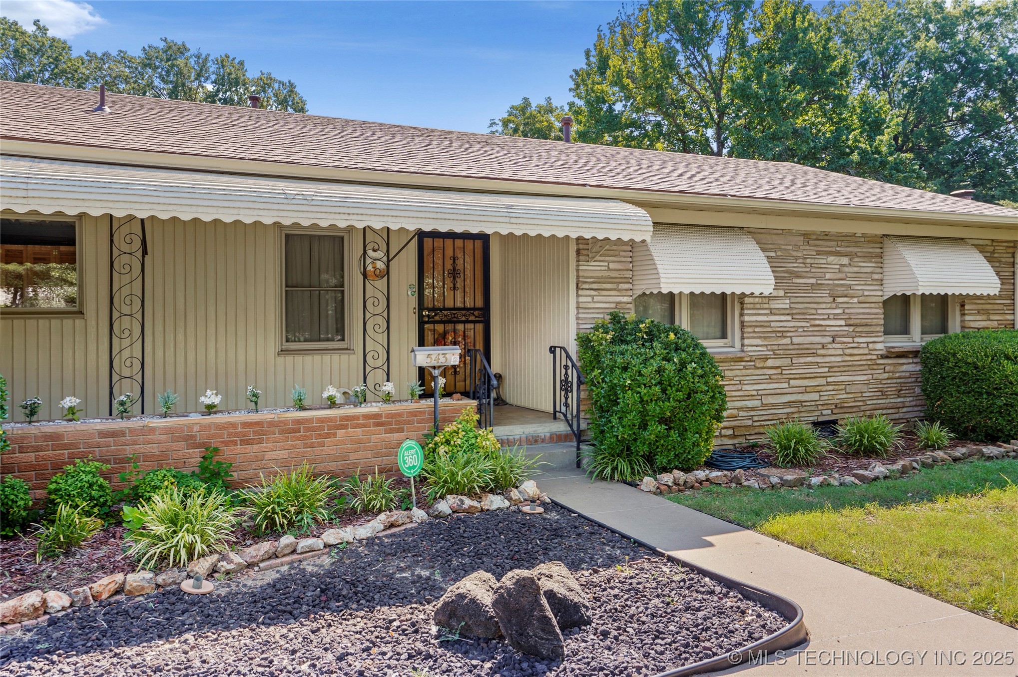 543 S 89th East Avenue Property Photo 5