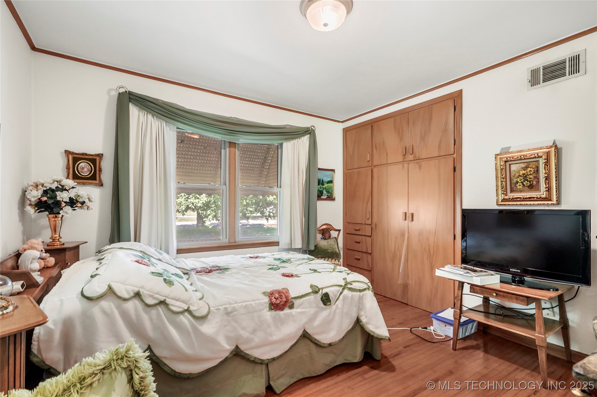 543 S 89th East Avenue Property Photo 22