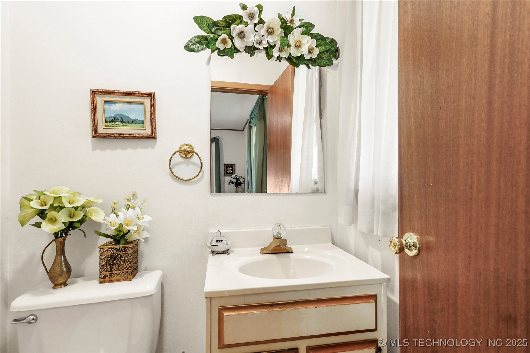 543 S 89th East Avenue Property Photo 24