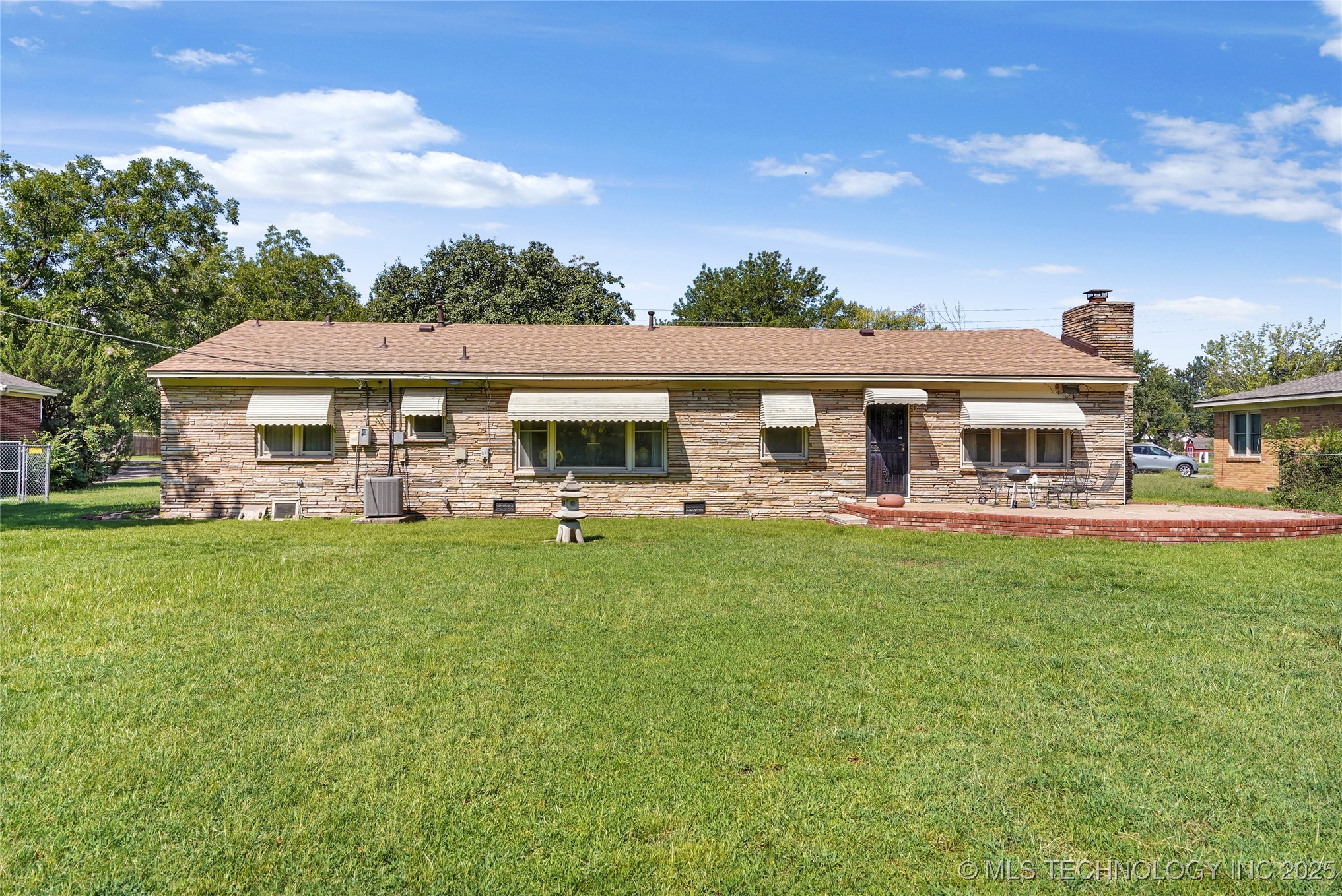 543 S 89th East Avenue Property Photo 31