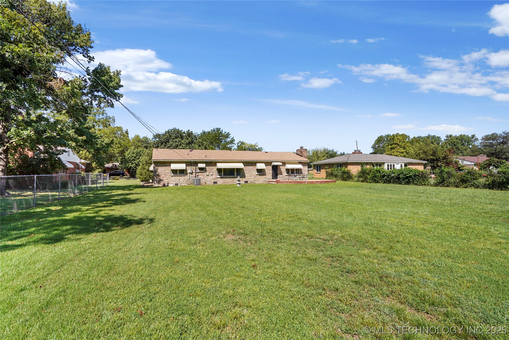 543 S 89th East Avenue Property Photo 32