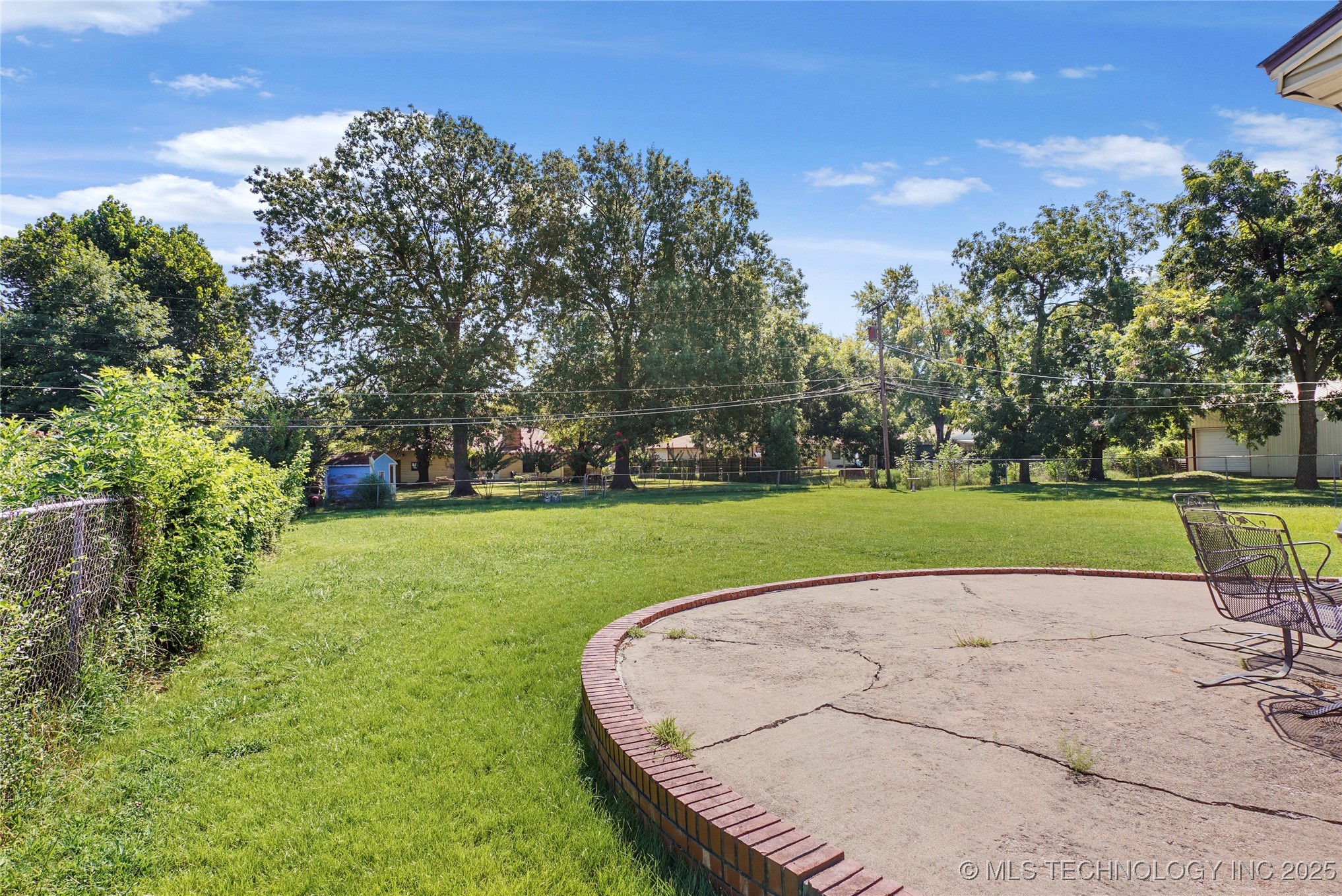 543 S 89th East Avenue Property Photo 34