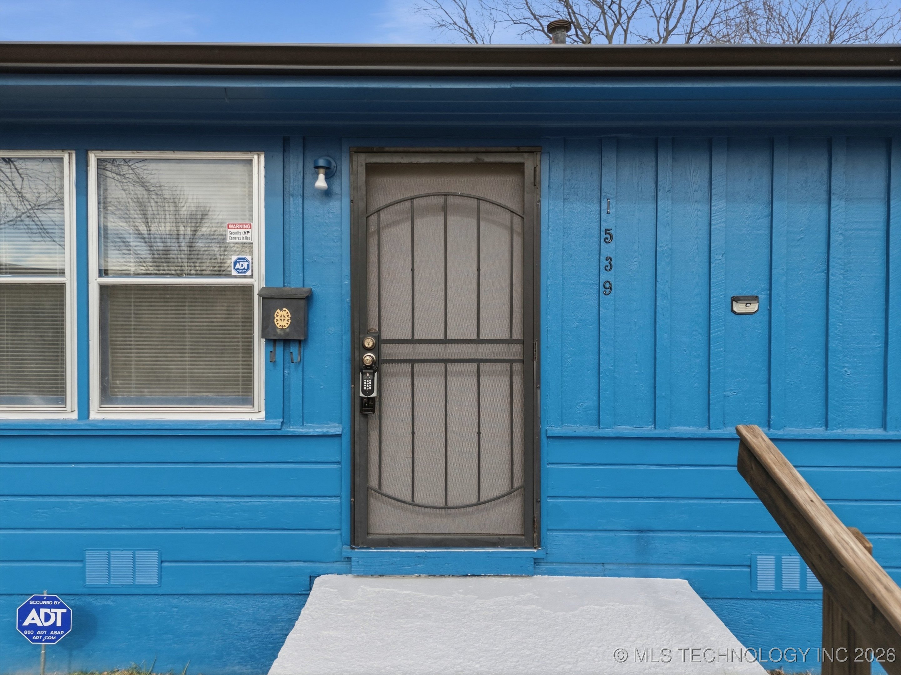 1539 E 53rd Street Property Photo 3