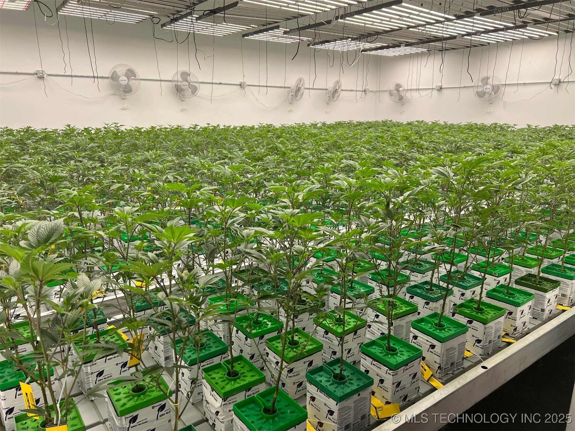 1001 E Central Avenue Property Photo 1