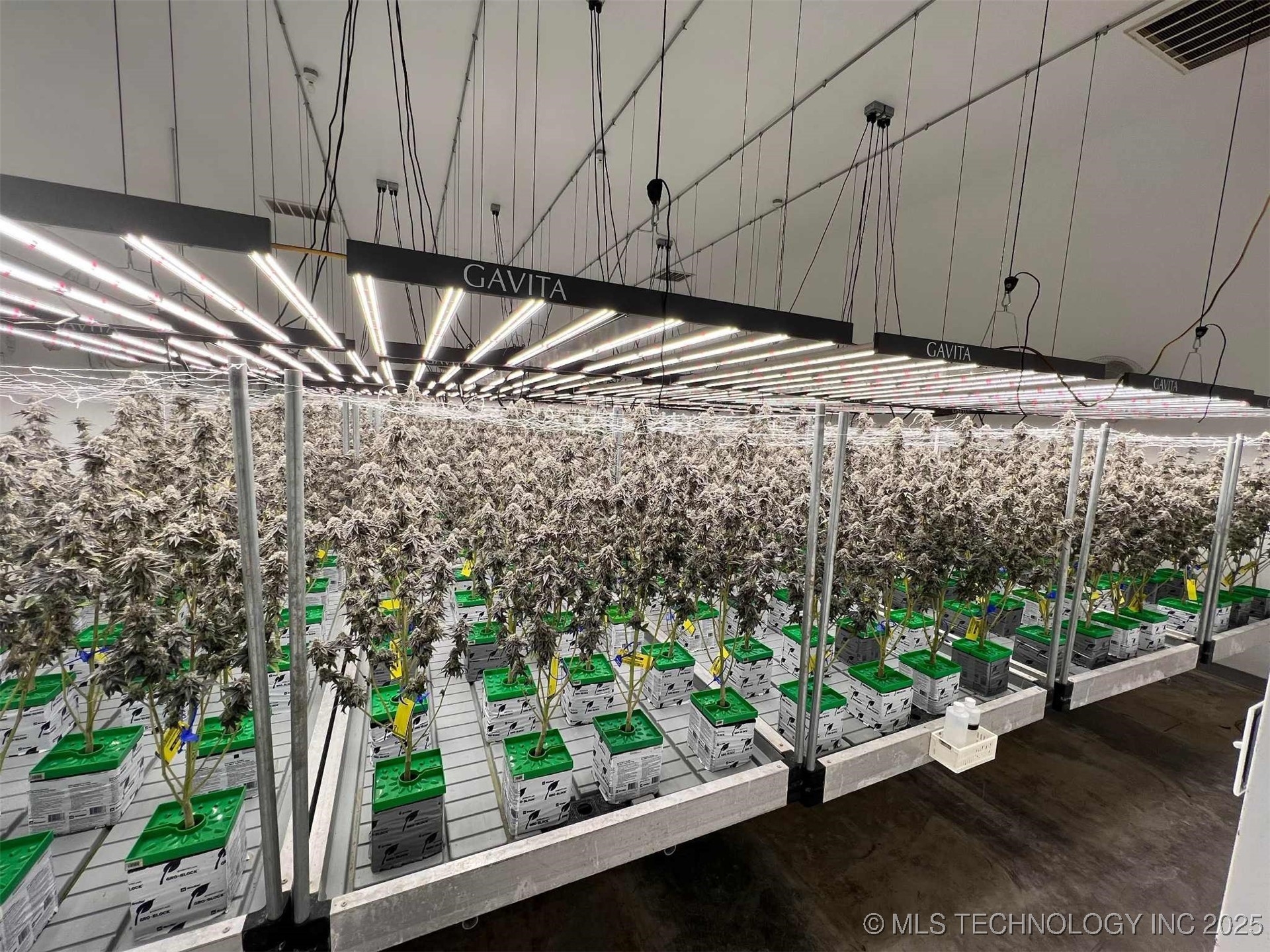 1001 E Central Avenue Property Photo 2