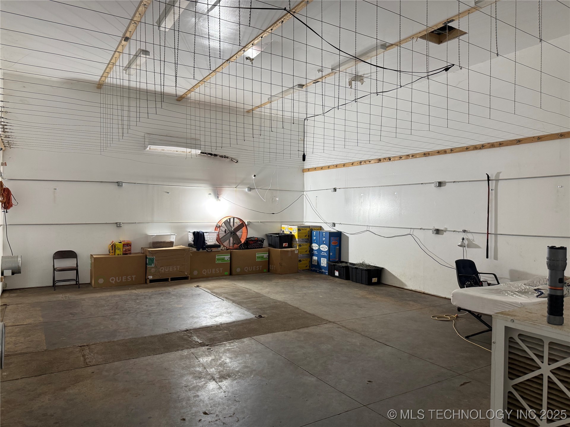 1001 E Central Avenue Property Photo 7