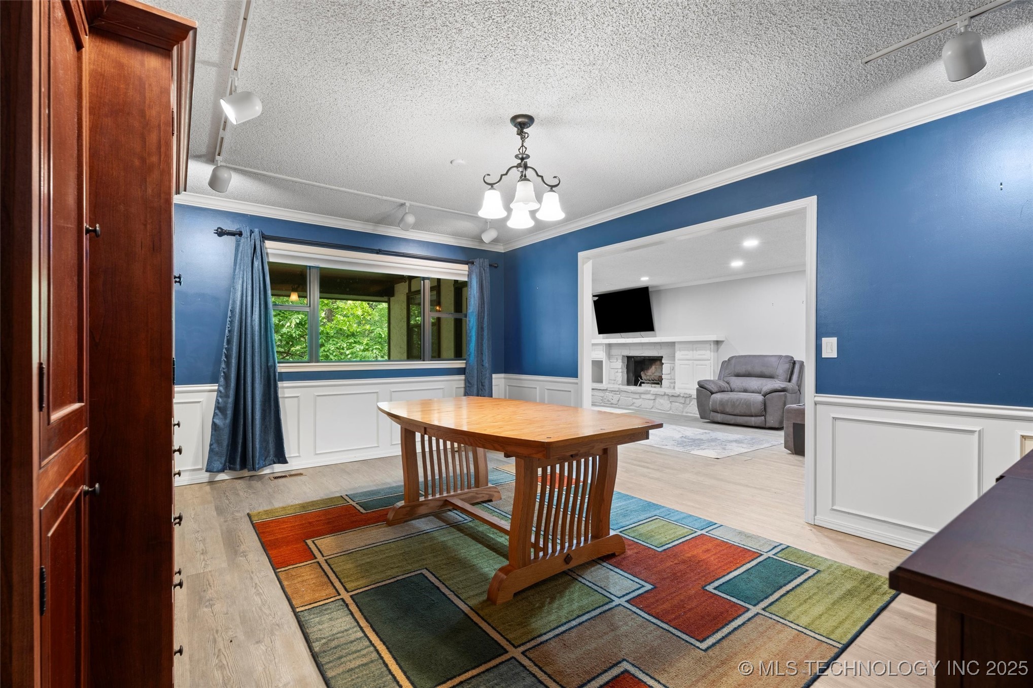 633 Kenwood Drive Property Photo 8