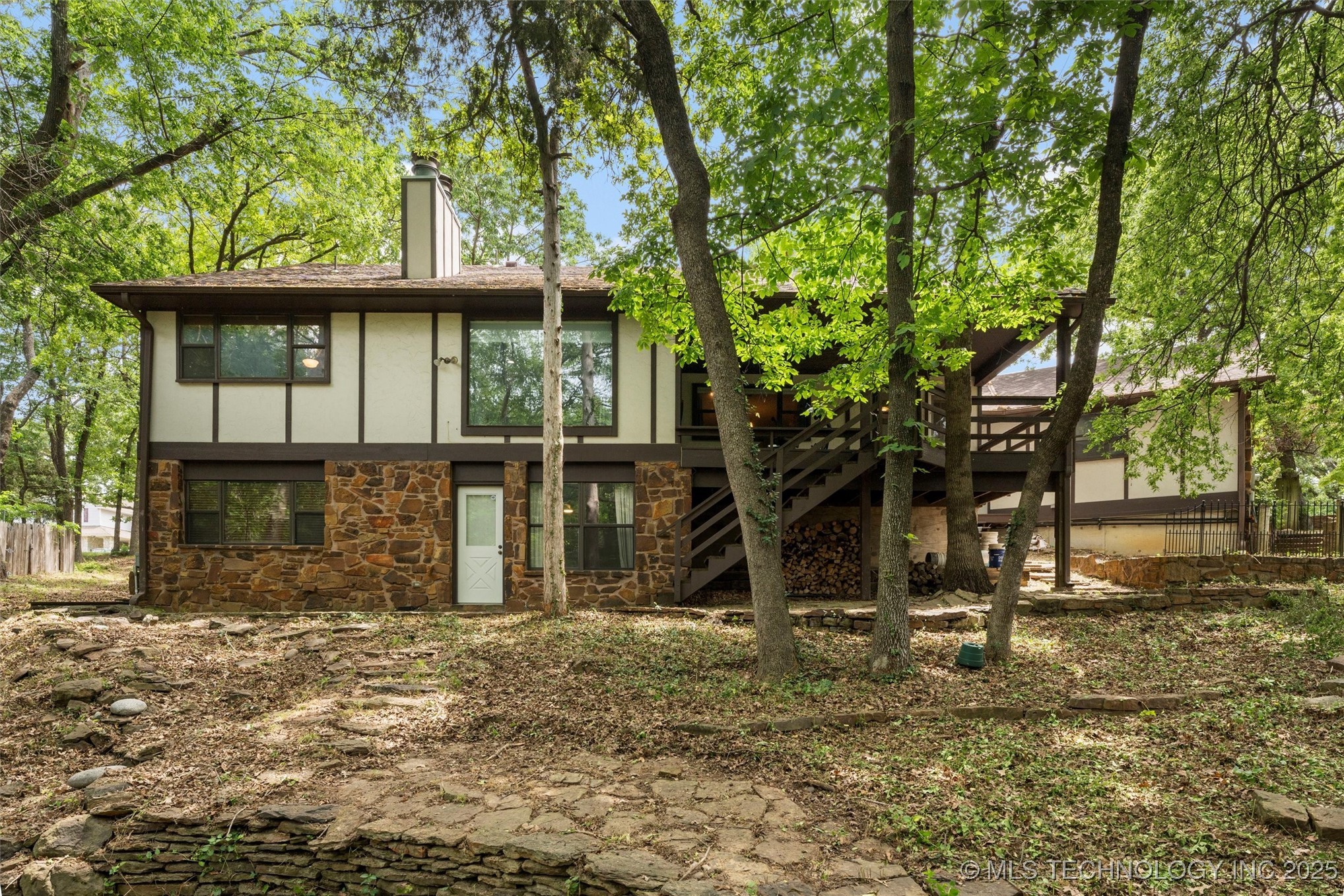 633 Kenwood Drive Property Photo 25