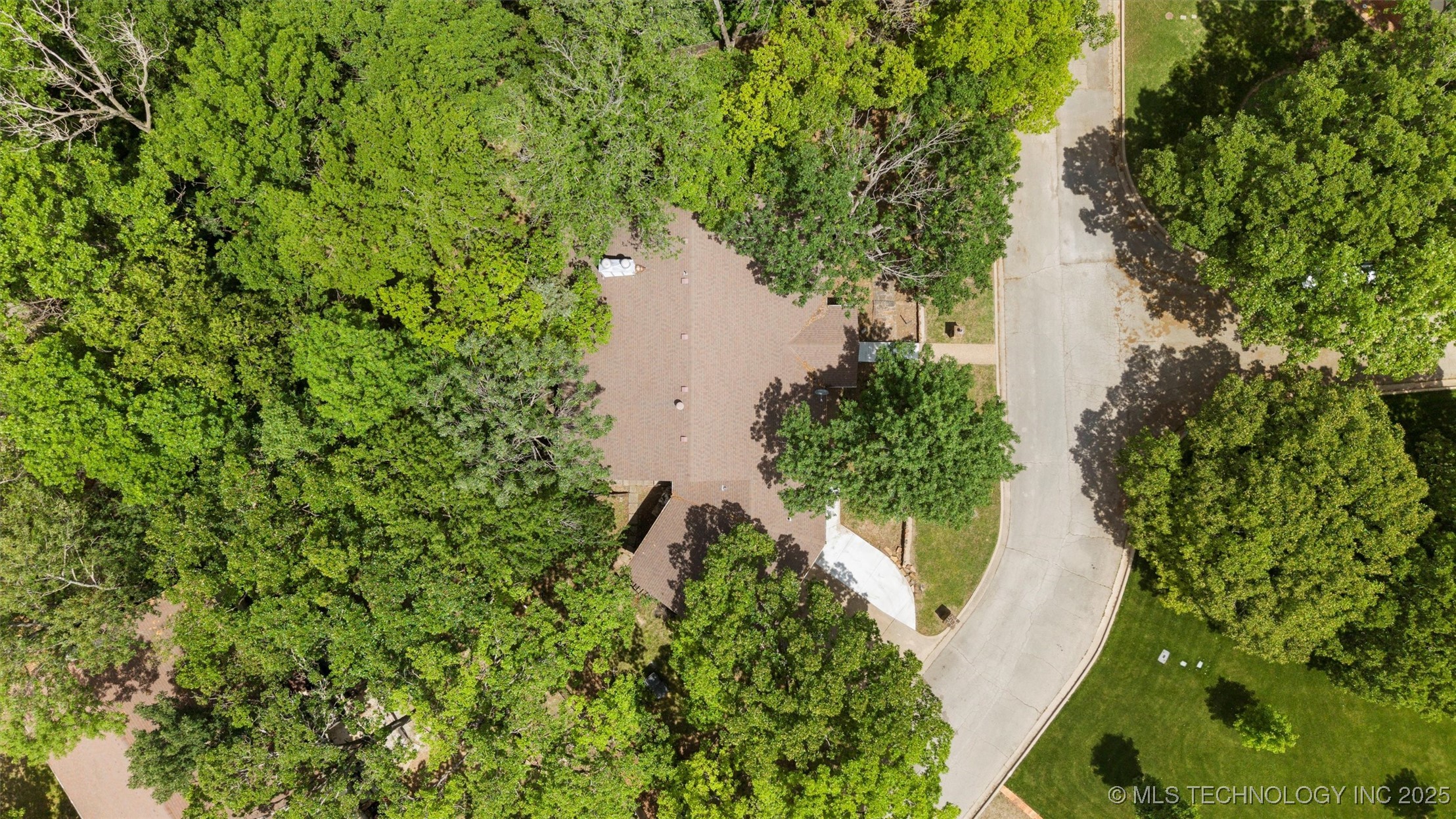 633 Kenwood Drive Property Photo 29