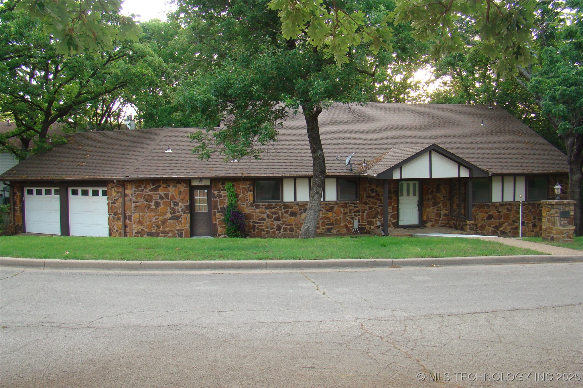 633 Kenwood Drive Property Photo 31