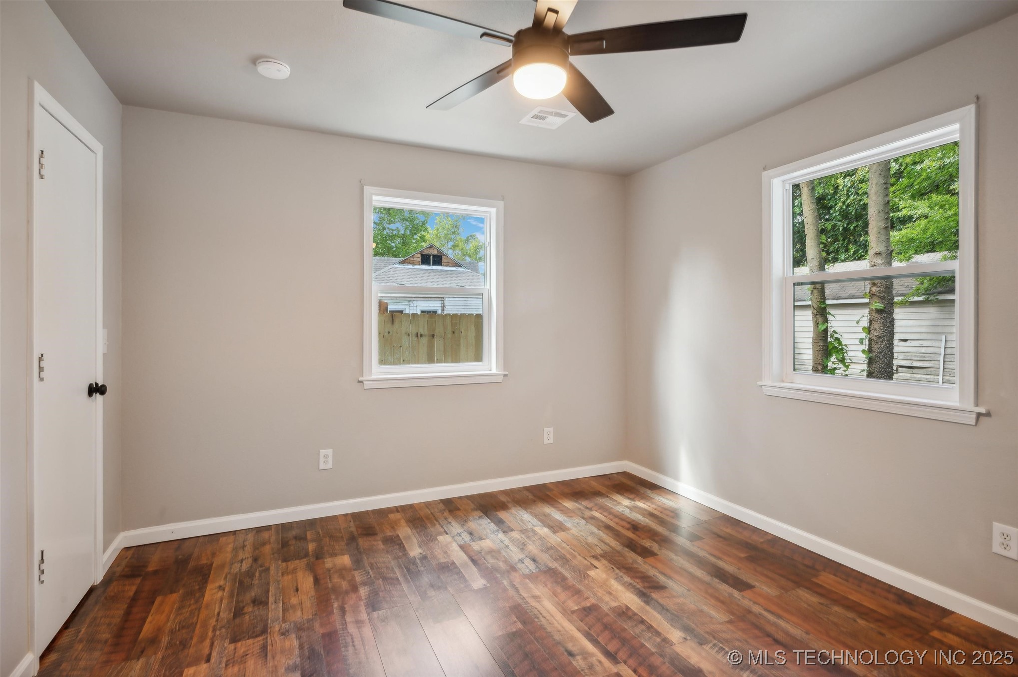 249 W Patti June Street Property Photo 8