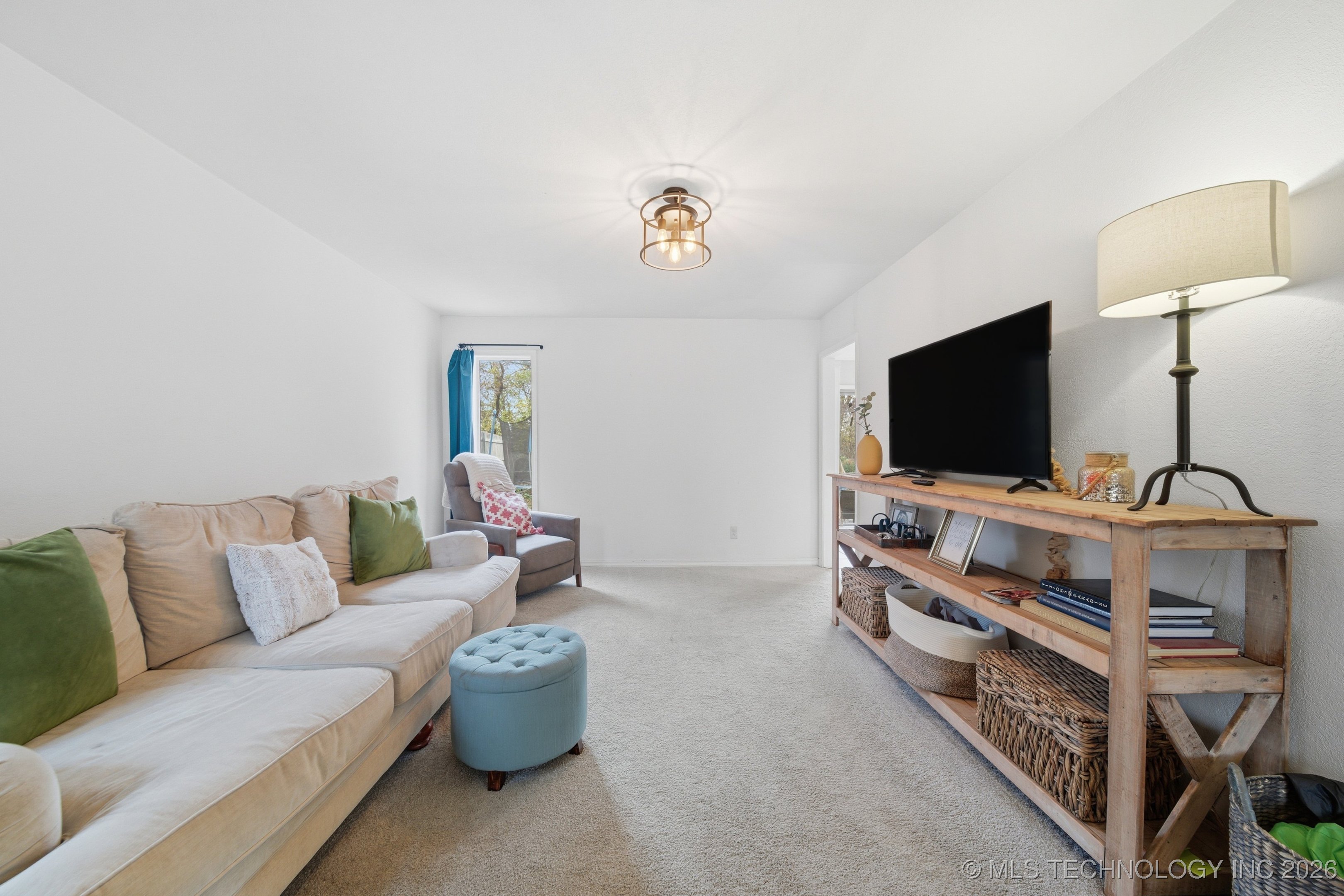 4552 E 85th Street Property Photo 12