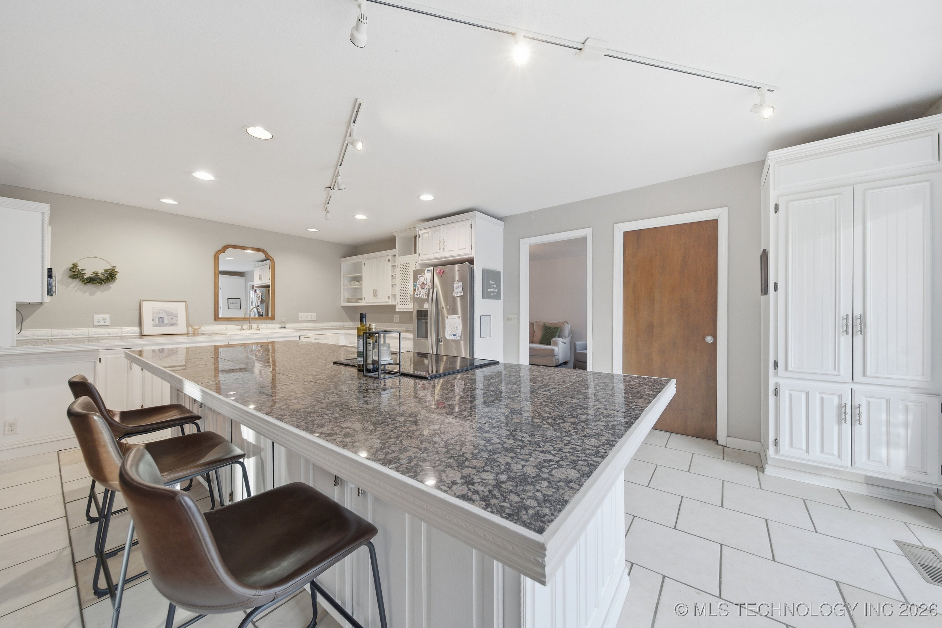 4552 E 85th Street Property Photo 19