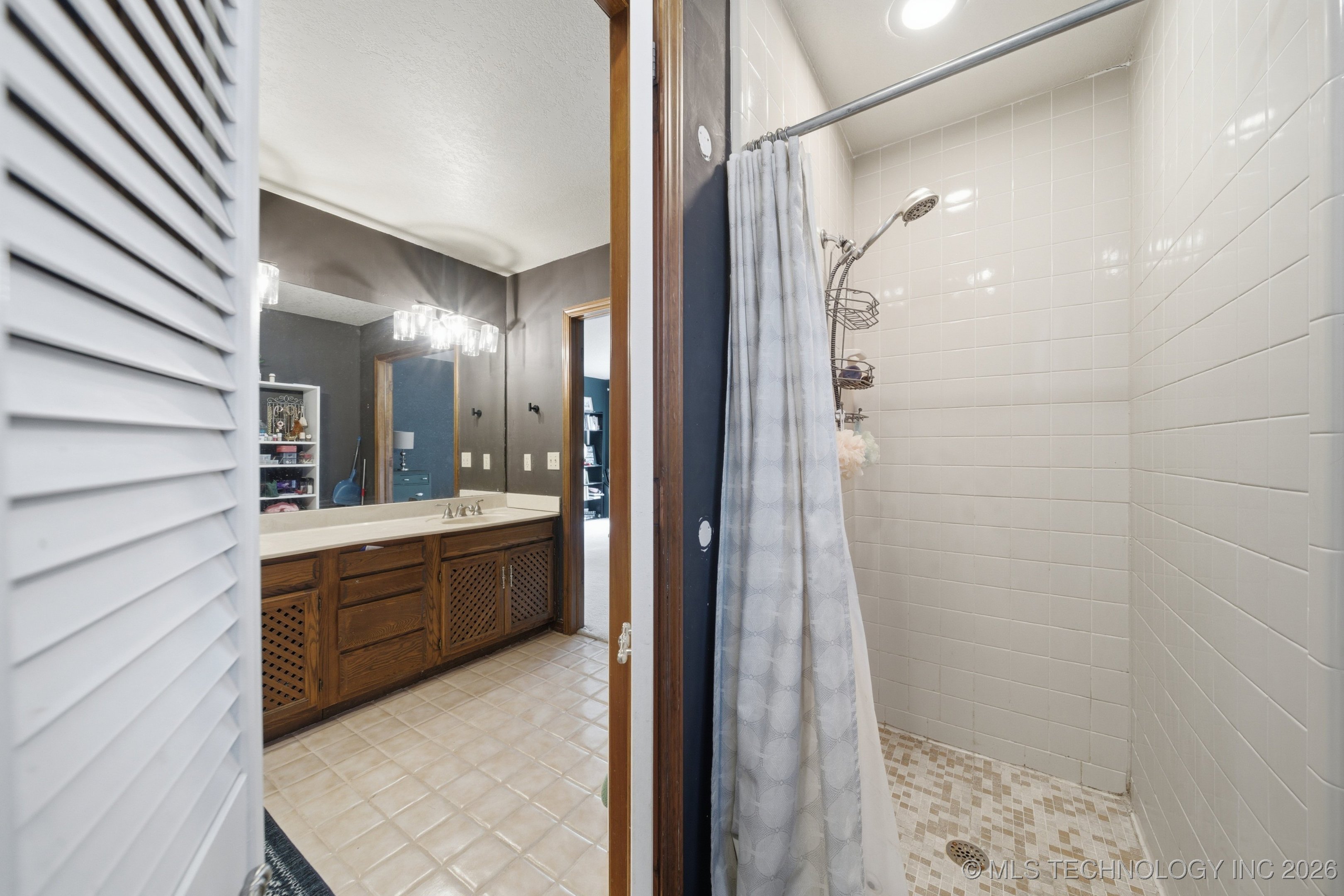 4552 E 85th Street Property Photo 26