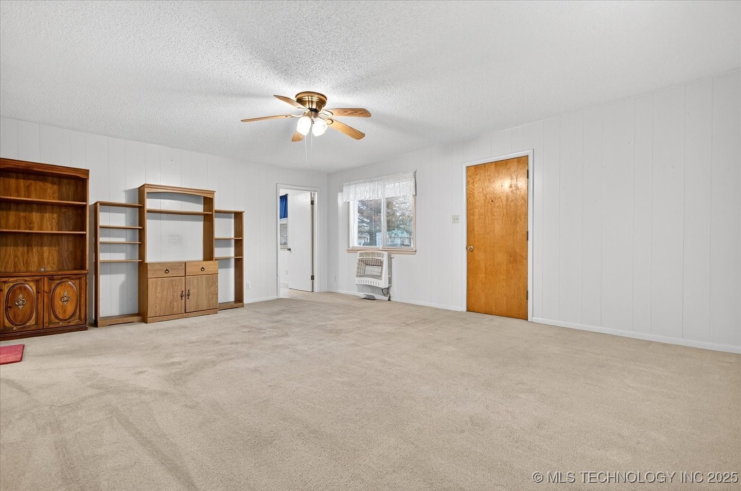 715 S Hickory Street Property Photo 5